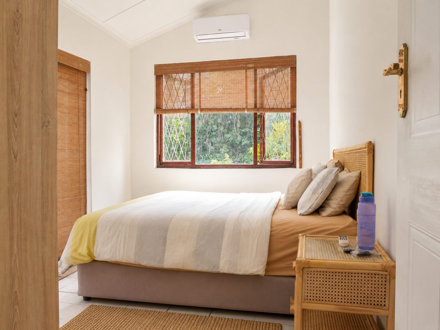 Shelly Beach Beach House Seagull Road 15 Exceptional Beachfront Property with cottage Shelly Beach, Beach Front