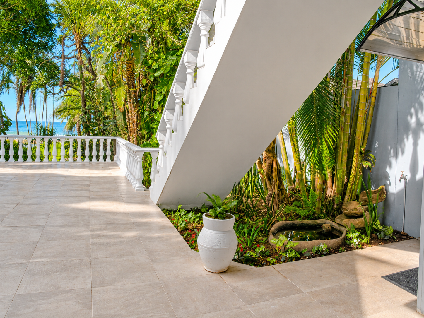 Shelly Beach Beach House Seagull Road 20 Exceptional Beachfront Property with cottage Shelly Beach, Beach Front