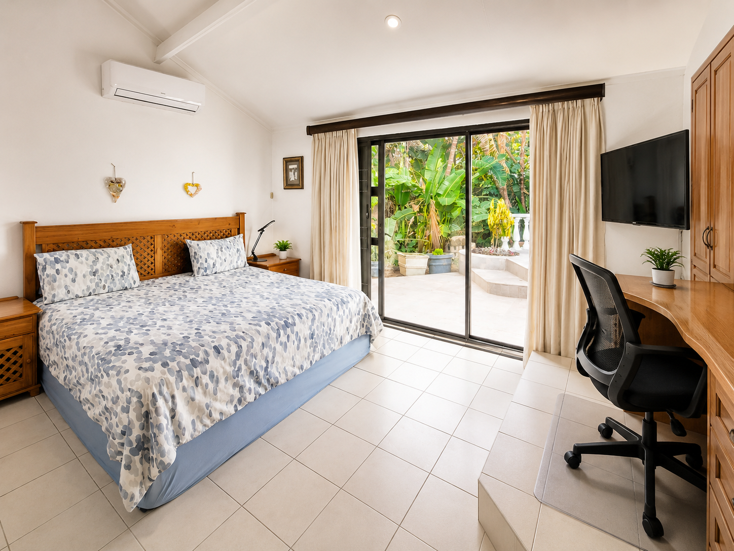 Shelly Beach Beach House Seagull Road 78 Exceptional Beachfront Property with cottage Shelly Beach, Beach Front