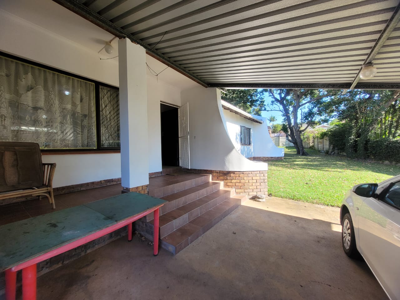Spacious 3 Bedroom Family Home in Prime Location
