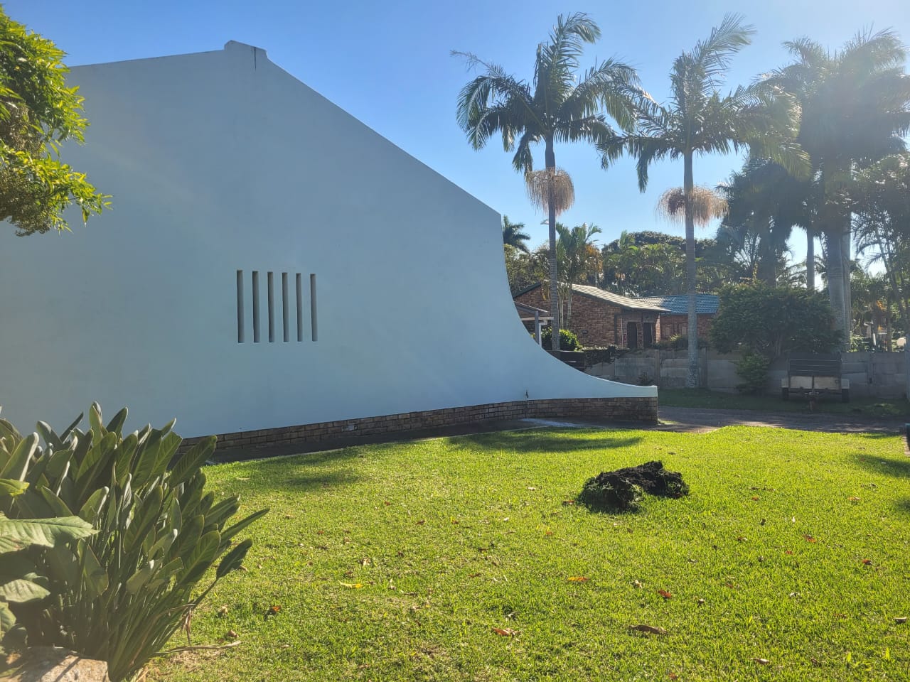 Spacious 3 Bedroom Family Home in Prime Location